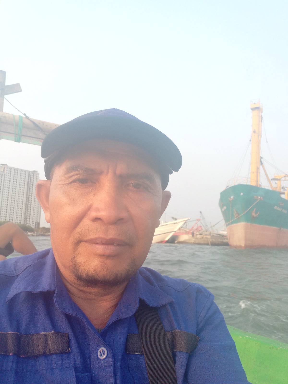Andi Susyandi – Local overland guides in Indonesia