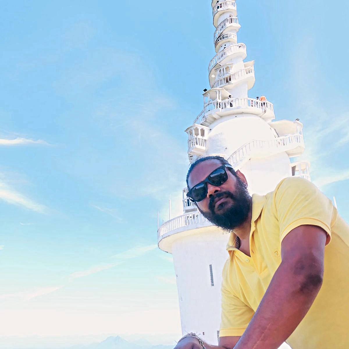 Kumar  Shaggy – Local overland guides in Sri Lanka