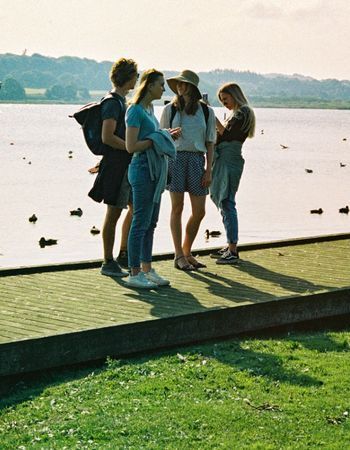 Unternehmungen junge Menschen