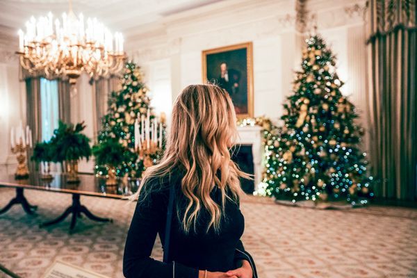Festliche Freude: Die Bedeutung von Weihnachtsfeiern und die passenden Unternehmungen