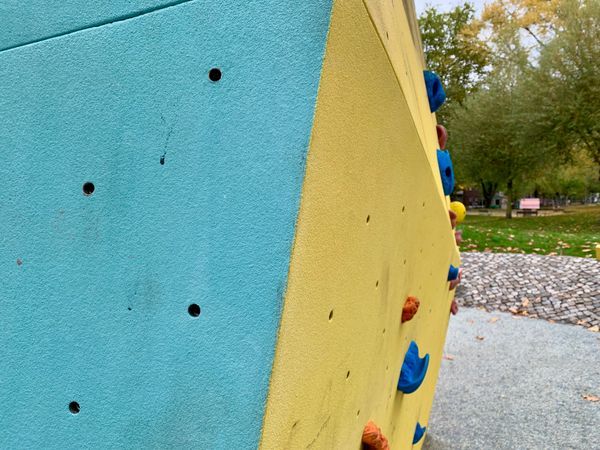 Bouldern Lohmühlen Park: Bild Nr. 2