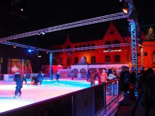 Weihnachtsmarkt Quartiersmanagementgemeinschaft Überseequartier GbR: Bild Nr. 4