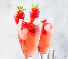 Bubbles | Vinho Branco  |  Morango Royale |  Perfeito para quem quer brindar a vida com suavidade e alegria.