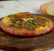 NOVIDADE! Caracol Linguiça Premium Gratinada (Linguiça de costela Angus Carapreta 450g) + Molho de Ervas  🍖🧀✨