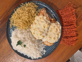 FRANGO COM CREME DE MILHO