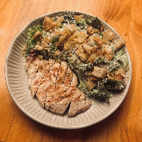 Chicken Caesar salad (prato individual)