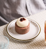 Bolo de Amêndoas com Creme de Cereja