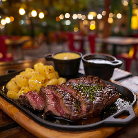 Dupla Quente - 500g Churras Angus + 400 gramas Mandioca Frita | Serve 2 ou 3 adultos