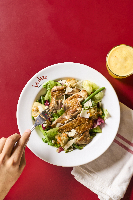 Salade au Poulet Grillé