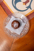 Bombom Coco com Damasco.   NOVIDADE!!!