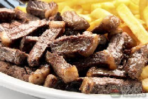 Porção Grelhado de Picanha com Mandioca e Fritas