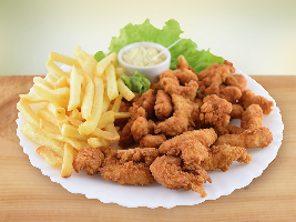 Isca de Frango c/ mandioca e fritas