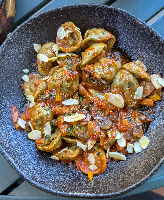AGNOLLOTI COM RAGU DE COGUMELOS