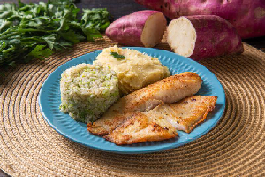 Filé de Tilápia com Perê de batata doce