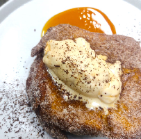 Rabanada com Sorvete de Caramelo