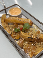 Batata Rústica com piscininha de cheddar