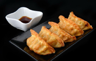 5 U.N Guioza de Frango com Porco