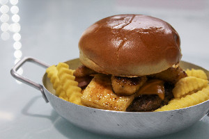 Hambúrguer Dona Francisca