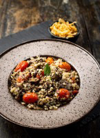 Arroz 7 grãos, cogumelos, quinoa e cheiro verde