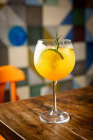 Gin tônica tangerina