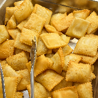 Mini pasteizinhos de queijo fritos