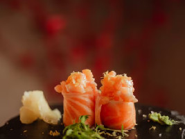 JYO DE BARRIGA DE SALMAO COM FLOR DE SAL