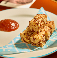 Dadinhos de Tapioca (Tapioca Cheese Bites / Dadinhos de Tapioca)