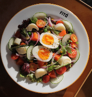 Salada da Casa de Folhas com Ovo (House Salad with Greens and Egg / Ensalada de  la Casa con Verduras y Huevo)