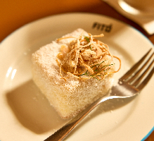 Bolo de Coco (Coconut Cake / Pastel de Coco)