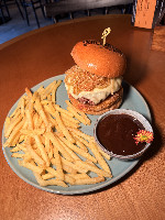 BURGER DE PICANHA E TERRINE (Novidade)