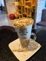 Capuccino cremoso de caramelo com castanha