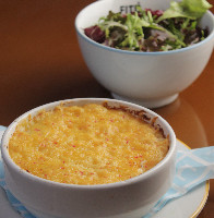 Escondidinho de Palmito e Legumes com Salada