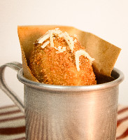 Supllì de espaguete (carbonara)