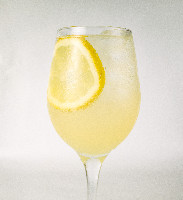 Drinks da casa: Limoncello Spritz
