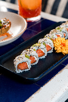 URAMAKI FILADELFIA - 08 und.