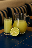 SUCO DE LIMAO - COPO