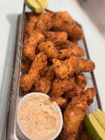 Isca de frango empanada