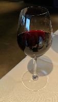 Taça de vinho da casa