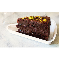 Bolo Brownie com Pistache Fatia
