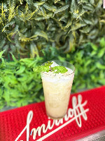 Caip abacaxi com hortelã