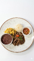 Picadinho de filé mignon