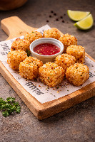 Dadinho de Tapioca acompanha geleia de pimenta