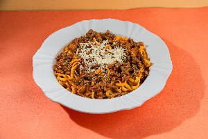 ISCAS DE CARNE AO SUGO