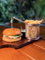 BURGER DE LINGUIÇA BLUMENAU