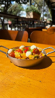 SALADA DE MANGA