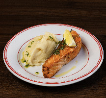 SALMÃO GRELHADO