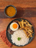 ENTRADA+BIFE A CAVALO+SOBREMESA+CAFÉ OU CHÁ INCLUSO