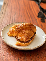 CROISSANT COM CHOCO AMARGO TRUFADO