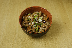 BUTA DON (DONBURI)