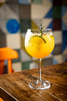 Gin tônica tangerina